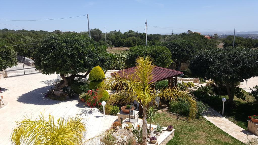 Villa Alla Corte Di Nonna Maria Pozzallo Exterior foto