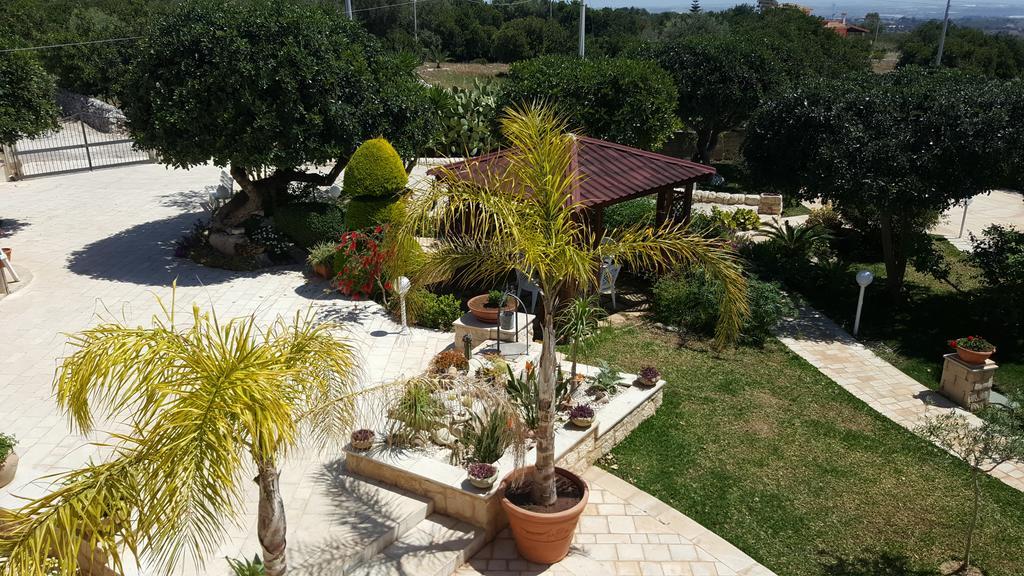 Villa Alla Corte Di Nonna Maria Pozzallo Exterior foto