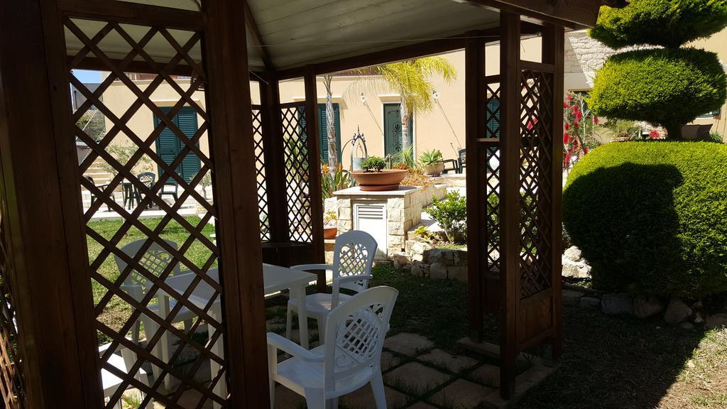 Villa Alla Corte Di Nonna Maria Pozzallo Exterior foto