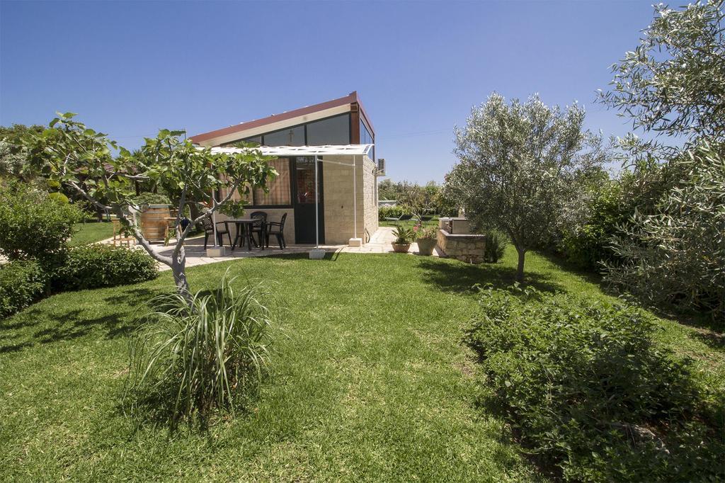 Villa Alla Corte Di Nonna Maria Pozzallo Exterior foto